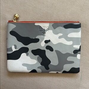 OTG 247 Camouflage Pouch